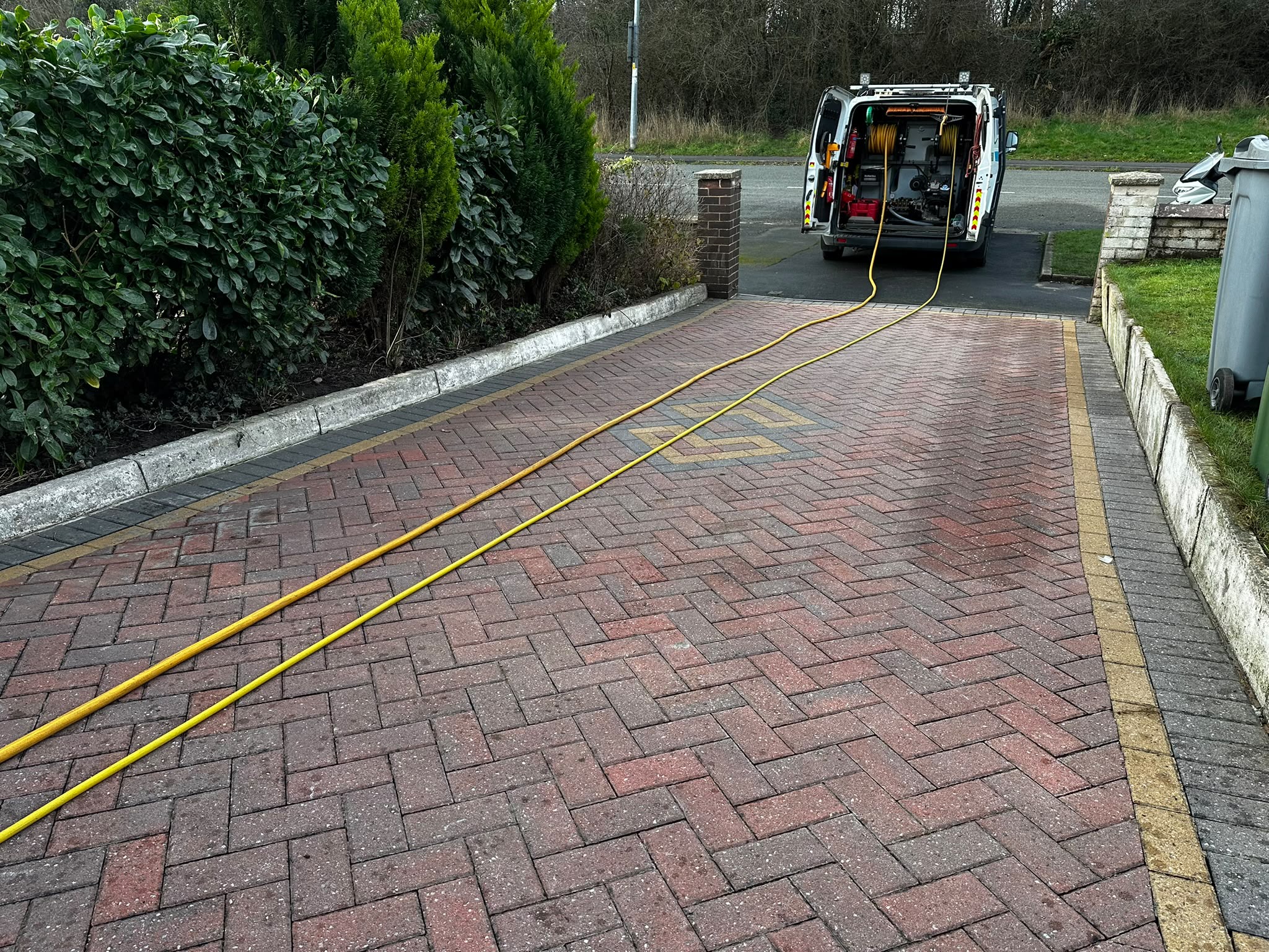 Proline cleaning a block paving driveway