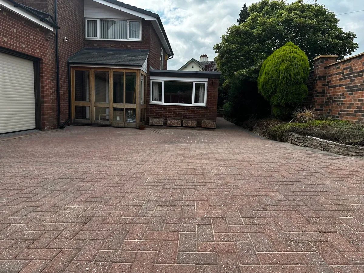 Clean brindle block paving driveway after cleaning in Crewe